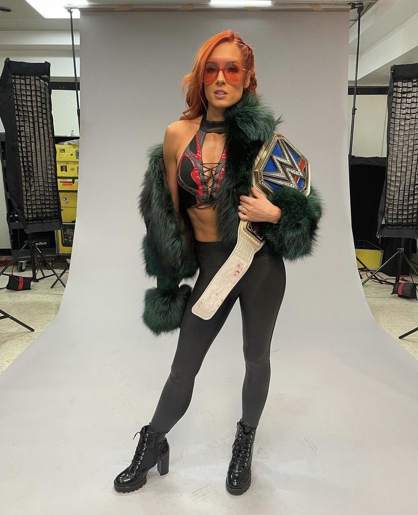 wweontnt's tweet photo. Big. Time. Becks. 

📸 @BeckyLynchWWE 

#BTB x #WWEDraft https://t.co/X1jC6Mp8xq
