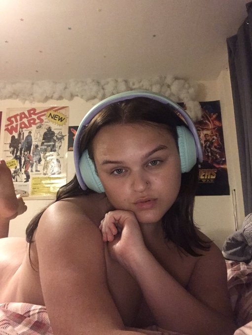 MillieRoze's pics and videos - FApmQpOX0AwrXIH jpg:small image 22