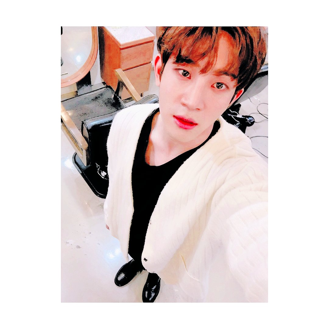 urlocalgiven's tweet photo. @beyxnd_tw está realizando hoy su #BTS1stCB y Andy en sus dos mejores ángulos con todo y mocos para Calritos, anda listo para cantar #SpringDaywBTS. ¡Muchas felicidades, caballeros!
𝕂eyboard king, #𝑨NDY 🐸 https://t.co/erKp0ikE5y