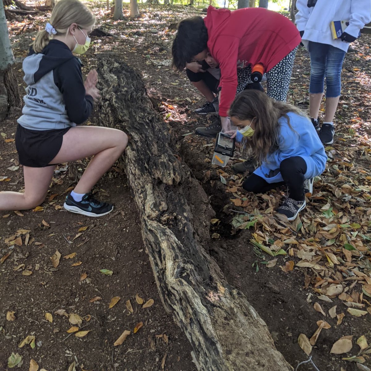 Had a great time with the <a href="/HawkenSchool/">Hawken School</a> <a href="/HawkenLower/">Hawken Lower School</a> 5th graders looking for critters and talking about ecosystems today!! #STEMeducation #NoChildLeftInside