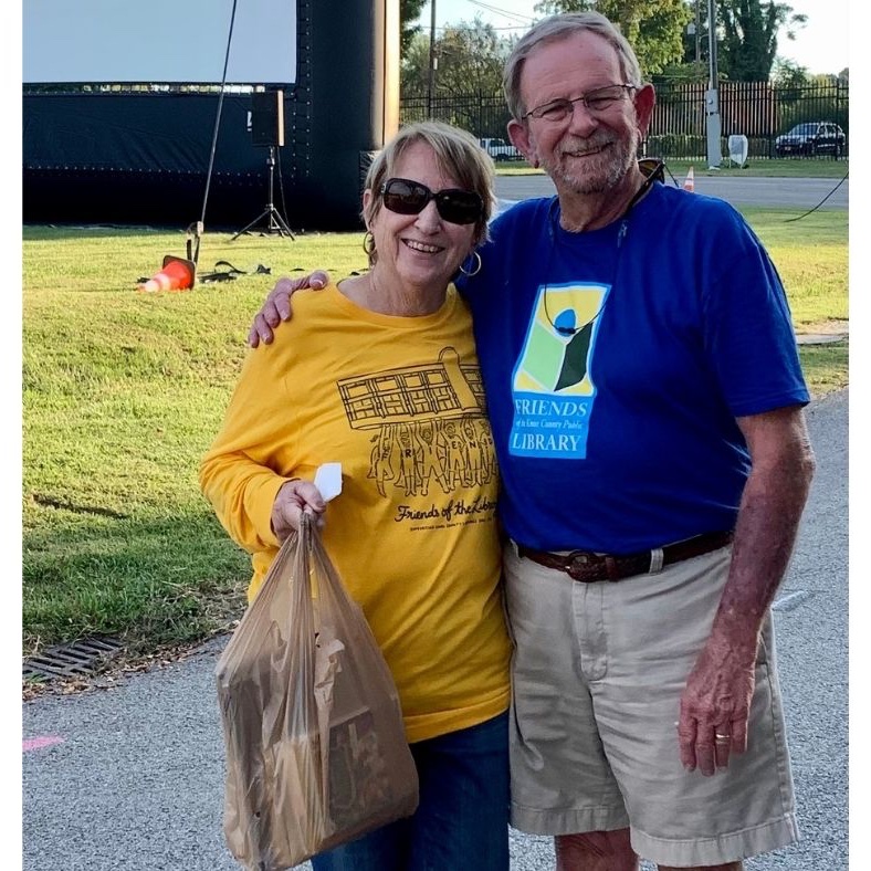 FriendsofKCPL's tweet photo. Giving books away at at the @CityKnoxvilleTN / @knoxreads Drive-In at the Midway is one of our favorite things! We'll be back next Friday with more giveaways before the big show: Raya and the Last Dragon. https://t.co/gRVNjckZab