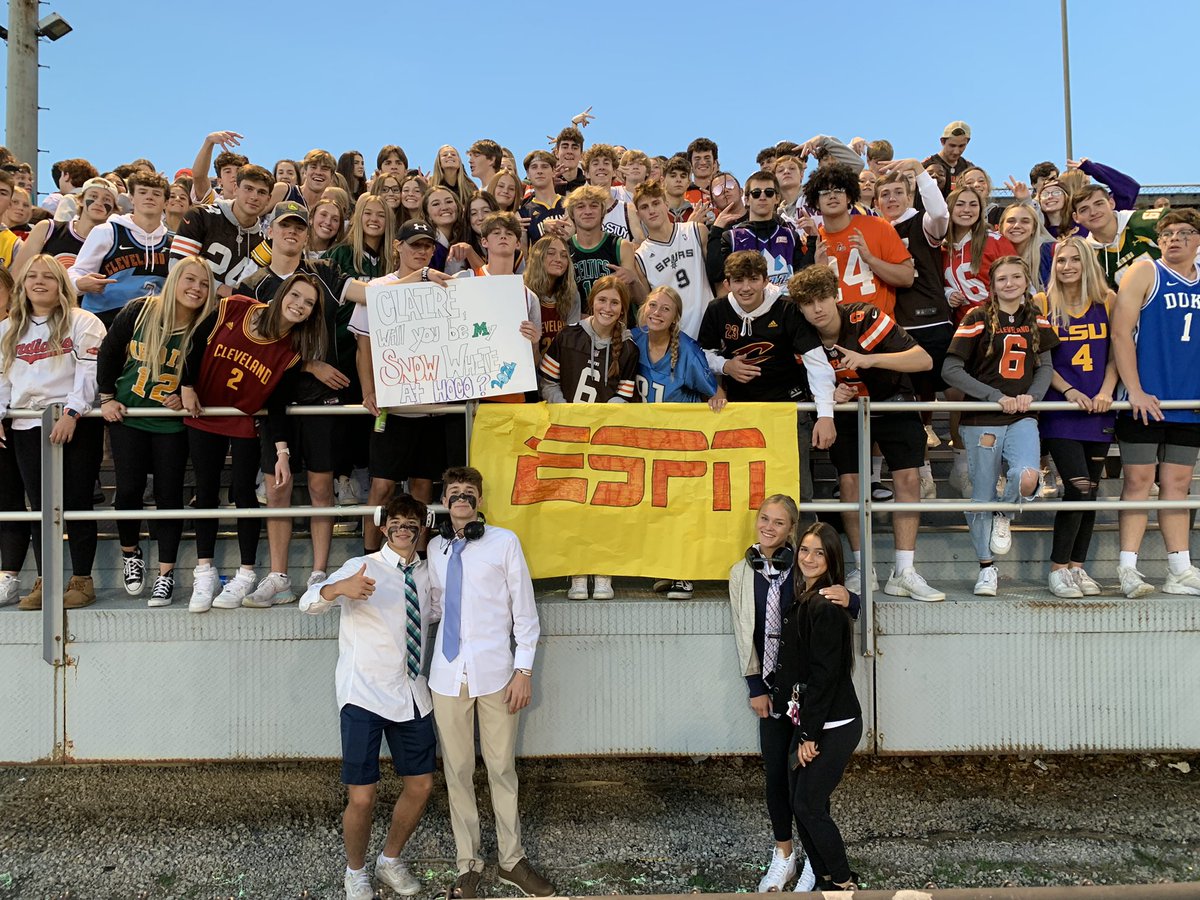 Coming at you live from <a href="/espn/">ESPN</a> #WeRMedina <a href="/mhs_swarm/">MHS SWARM</a>
