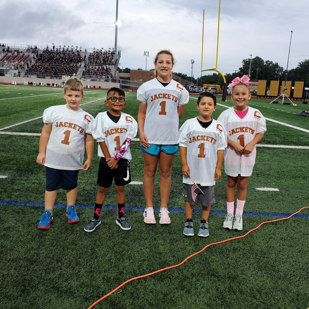NelsonAlvinISD's tweet photo. Our honorary captains at the AHS game! They are doing a great job representing the Nelson Owls! @alvin_jacketfb @AlvinHSJackets https://t.co/6cCCWHnHGV