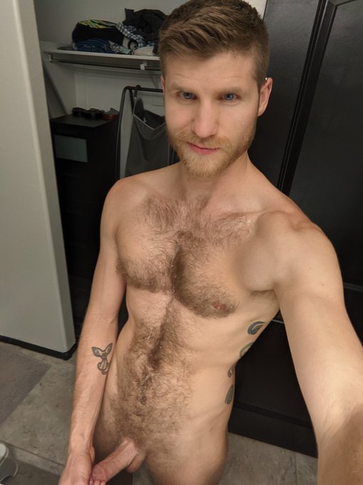 Now time to clean up ? #gays #gaycock #gayhairy #gayotter #gaycum https://t.co/8NsSW98Msd