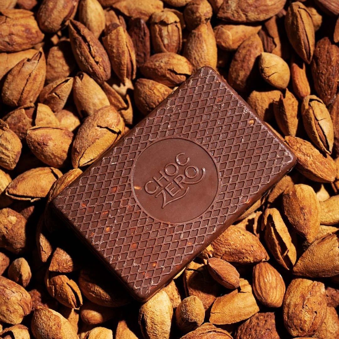 CHOCZERO's tweet photo. We would never be where we are today without our flagship dark chocolate sea salt Keto Bark line.
Here's to you almond, hazelnut, and coconut. You're the best. 🍫 https://t.co/Uy1NG3W5yn