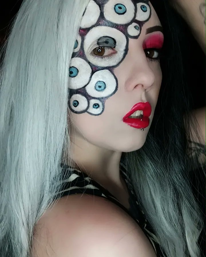 karanezza's tweet photo. 215/365
#31DaysOfHalloween Look #1
EYE See You
A makeup challenge within a challenge! A month of @mehronmakeup Halloween looks inside my #365daysofmakeup challenge has begun!!💀 https://t.co/b7L0H1RBz5