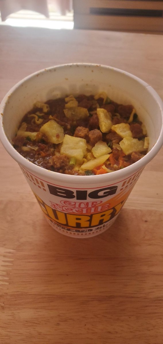 tsuyoshi9100's tweet photo. 今日は久し振りに朝のんびり出来たから朝ラーメン☺️🎵
数年前は3食ラーメン食べたりして幸せな生活を送ってたけど、食べて少し経ったら胃もたれしてしまったー😅💦
年齢的なのもあるかもだけど、チーンだね笑
ごちそうさまでした🙇🙏

#モーニング https://t.co/ImAnxNSoSI