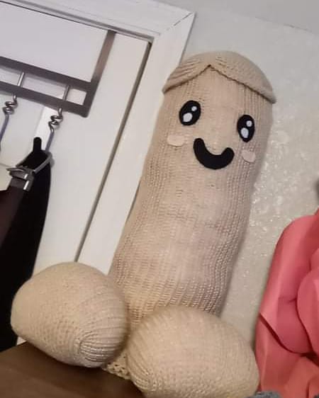 Made_Wicked's tweet photo. His happy to meet u #crochet 
#knitting 
#knit
 #handmade
#yarn
 #yarns
 #gifts 
#joyofmotioncrochet 
#crochetaddict
#crocheters of instagram
#crochetinpublic
#dudeswhocrochet
#guysknitting
#guyswhoknit
#handmadehour
#handmadecraftnetwork
#instacrochet
#instaknit
#knitaddict https://t.co/MUWeRWBfVJ