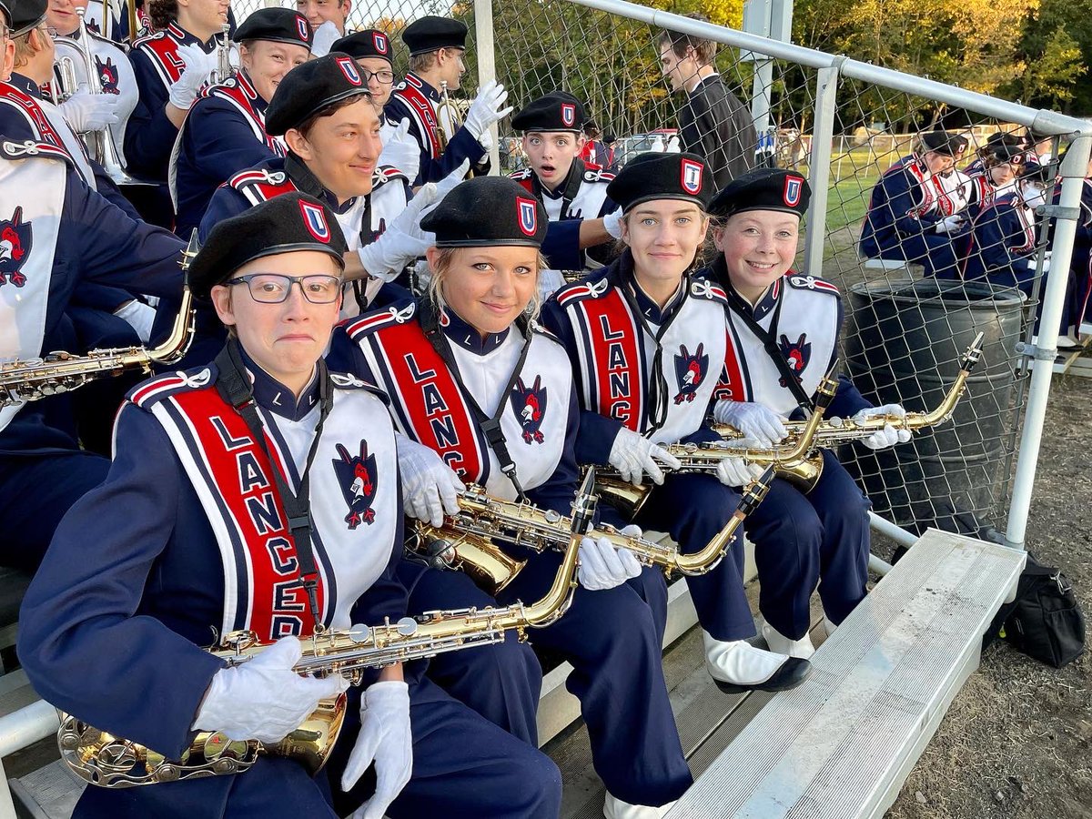 lancerband1's tweet photo. Another beautiful night for football and marching band! #band #bandfam #marchingband #footballfriday #woodwind #brass #percussion #flagline https://t.co/z0tnN9SIFn