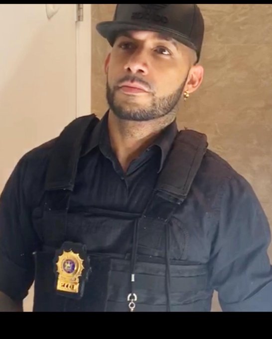 Hello October 👋🏼🤓.. let it be filled with money, inner peace &amp; genuine happiness.. 🙏🏼🌹💫 IG: @iamjorgeluis_<a href="/tag/tbt"class="tags"><span>#tbt</span></a><a href="/tag/publishedmodel"class="tags"><span>#publishedmodel</span></a>