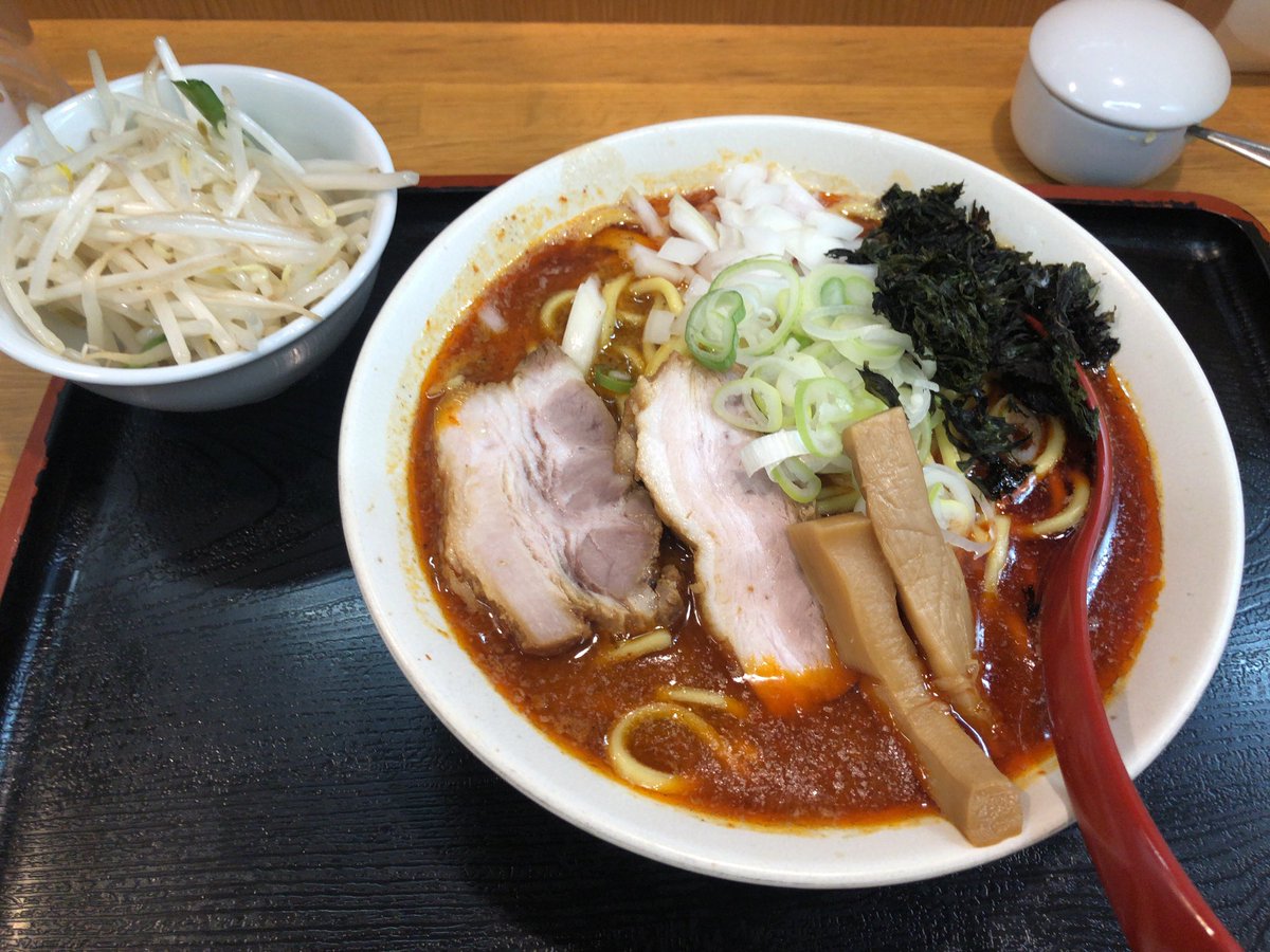 明けたので！
久しぶりに野方の花道さんにお邪魔しました😍
あえめん(880円)にしようかと思ったけど濃厚煮干し辛味噌(950円)をいただきましたー！
やっぱ美味しい😋
ご馳走様でした！
完全在宅になったけどたまには遠出したいもんね！
世田谷区→中野区w