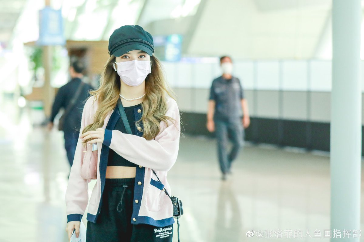 dollyfiles's tweet photo. ♡🧜‍♀️ fansite update | 211001
©张洛菲的人鱼国指挥部 https://t.co/4rdnpJJOHx