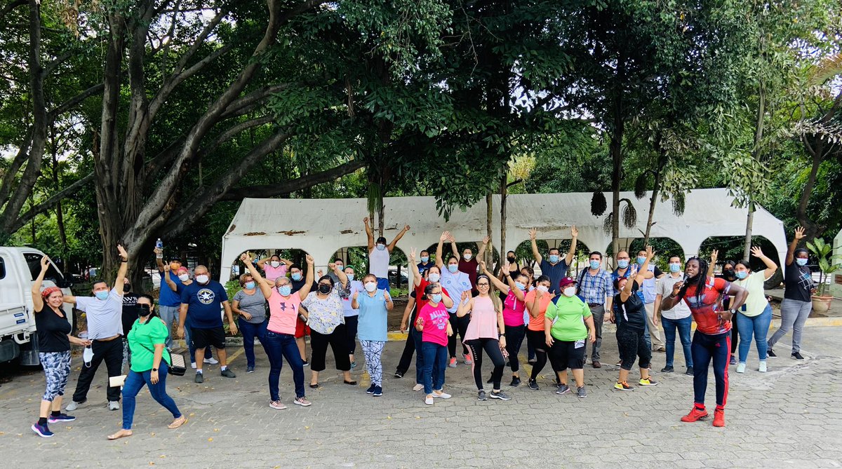 RSD_CORTES's tweet photo. #SemanadeBienestarLaboral🙆🏽‍♀️ Culmina con éxito la semana realizando meditación por @MedicosdelMundo, #Zumbaton y merienda para concientizar la importancia de comer sano así como la creacion y reforzamiento de lazos de fraternidad entre el personal.

🔹Cuerpo/mente sana=bienestar🔹 https://t.co/N92f81WXae