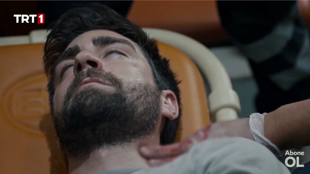 Luu24l's tweet photo. Why do you do this to me💔
• #Esdar x • #Sahged https://t.co/xaMKjiADLh