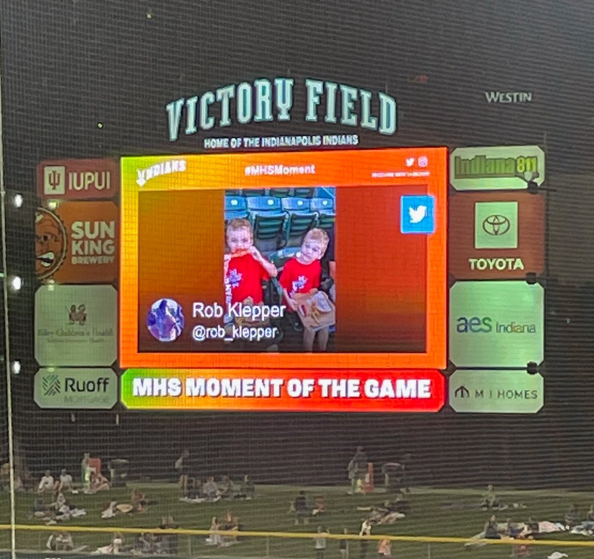 rob_klepper's tweet image. Made the Jumbo Tron #AtTheVic. @indyindians @MLB #klepperbros #baseballkids #mhsmoment