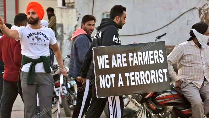We want to see our farmers happy and prosperous.
Make them free from the clutches of the corporates.

#ModiRuined_FarmersFarming