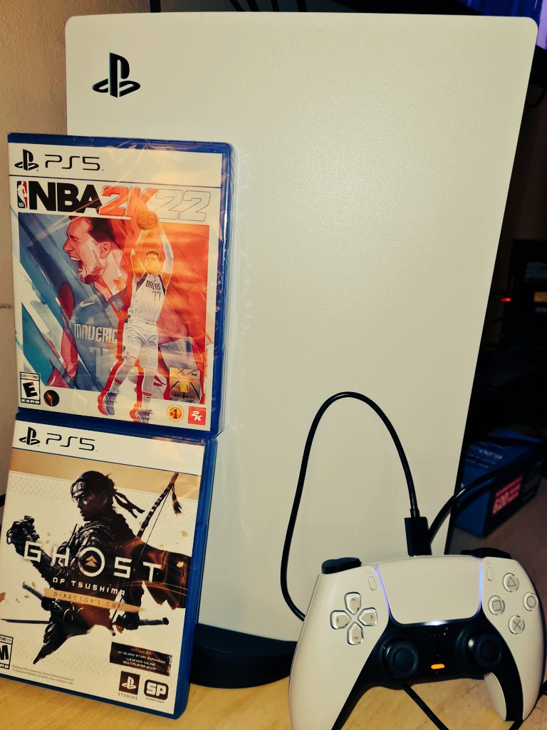 nyanthony123's tweet photo. @ozaieh @PS5restocks_etc @jakerandall I would suggest getting a Gamestop pro membership,  waiting for a restock and just get the bundle. I literally tried since day 1 and got close a bunch of times but the 1st restock after I renewed my membership I got it ordered and it was delivered in a little under 17hrs https://t.co/qYIR77EeLX