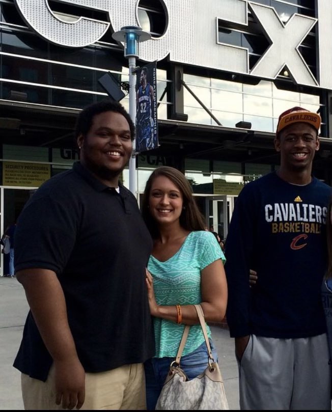 Will_Shelton23's tweet photo. Until next time big dawg. Until next time ๐๐พ #LongLiveRon https://t.co/354tRVBGUn