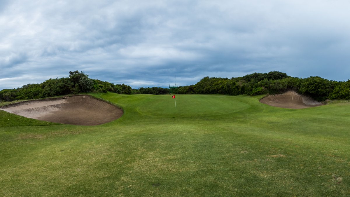 Sunshine_Tour's tweet photo. Welcome to Humewood Golf Club for the final round of the @Vodacom Origins of Golf.๐๏ธโโ๏ธ๐ฟ๐ฆ๐
Who will conquer the course and lift the trophy today?
#GreatnessBeginsHere #SunshineTour
#VodacomOriginsofGolf #HumewoodGolfClub
#CityofGqeberha https://t.co/cXiF3exUKV