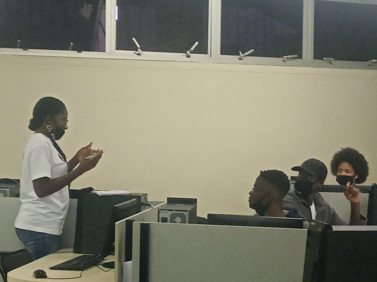 Akinnaija's tweet photo. The judge updating the team.
#NNCSC2021
#NationalCyberSecComp
#NamibiaCyberSecComp
@_nustfci @NUST_Namibia https://t.co/vIl2WIivp5