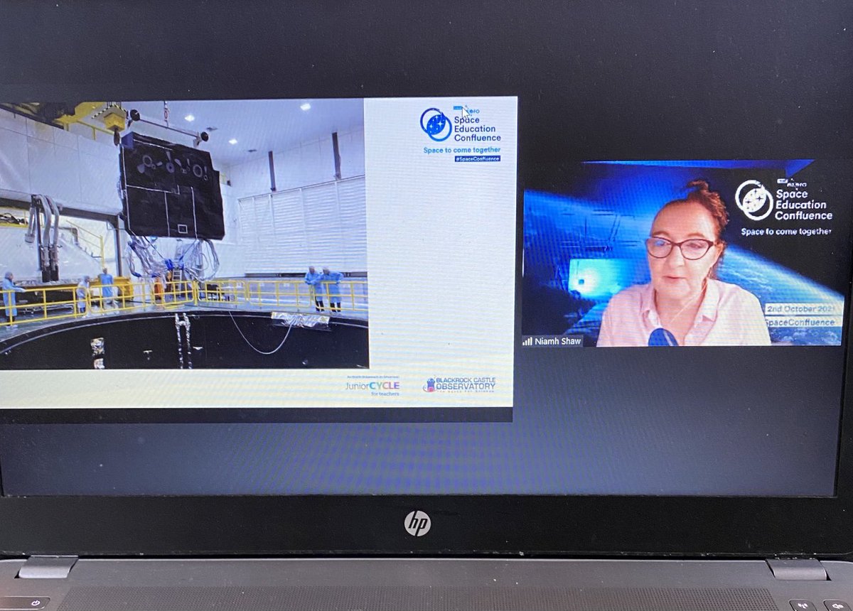 JctScience's tweet photo. It just gets better. @Dr_Niamh_Shaw chatting to Dr John O’Donoghue @enbio_eu about how they created the heat shield for mission @ESASolarOrbiter From hips to space #SpaceConfluence #JCScience https://t.co/3gYc3iY49u