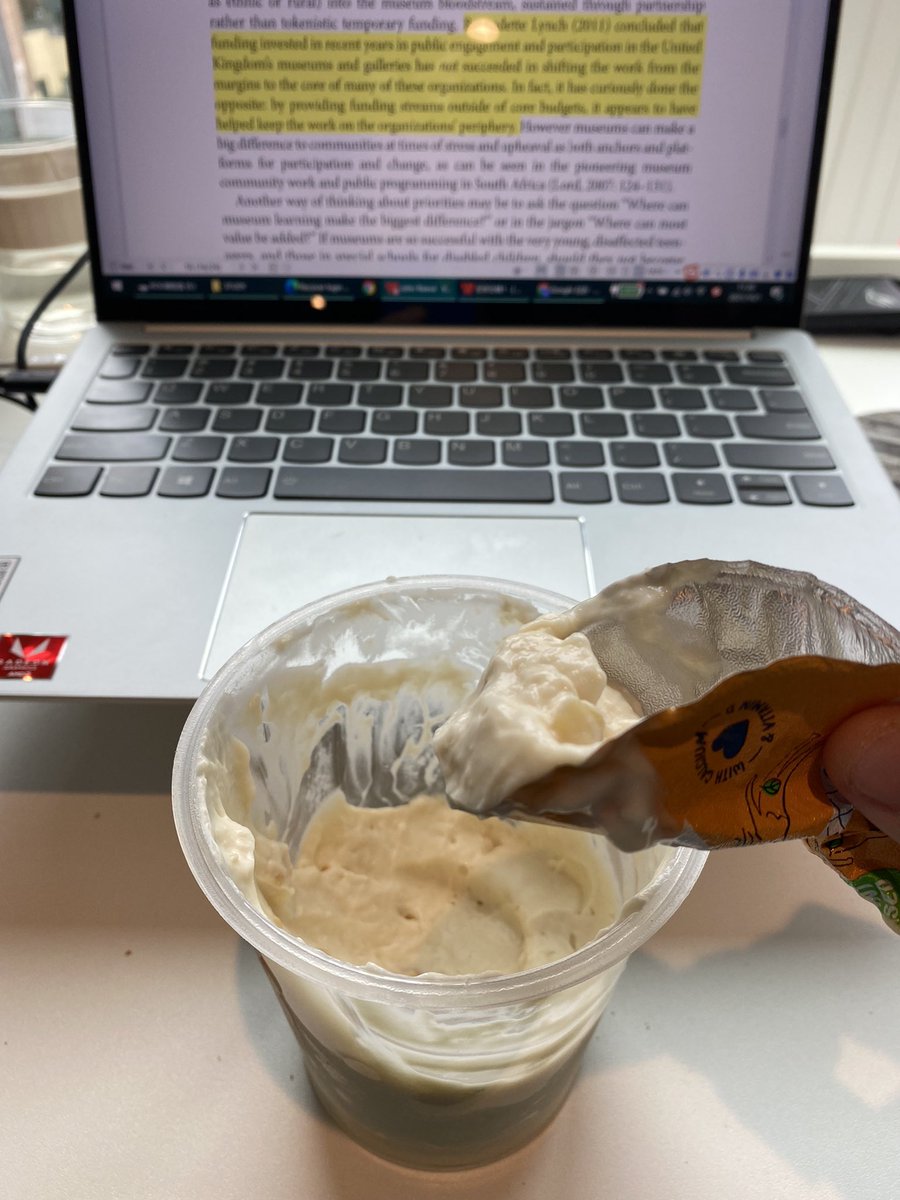 ilikeKatie's tweet photo. It’s never too late to keep a simple and light lifestyle, as long as your spoon is still on the way of delivery. https://t.co/AkH8gWvnkw