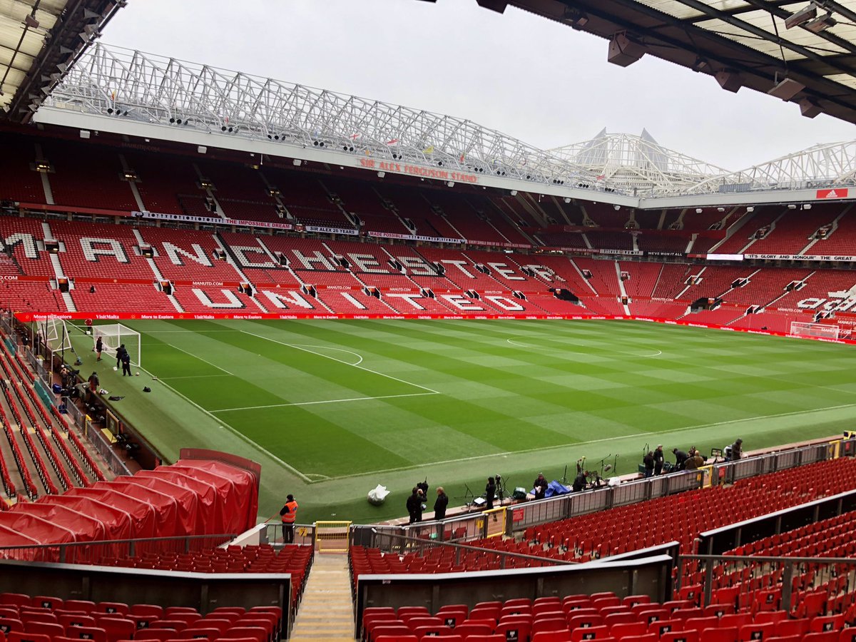 D_Nyeko's tweet photo. Let's keep "We Love you Van De Beek " chants buzzing at Old Trafford both pre-match and post-match.
PS: Reminder of @vdsar1970's letter to @ManUtd fans ,a year ago.
#MUFC #VDB34 #BringingYouCloser https://t.co/G3bqLn1M6a
