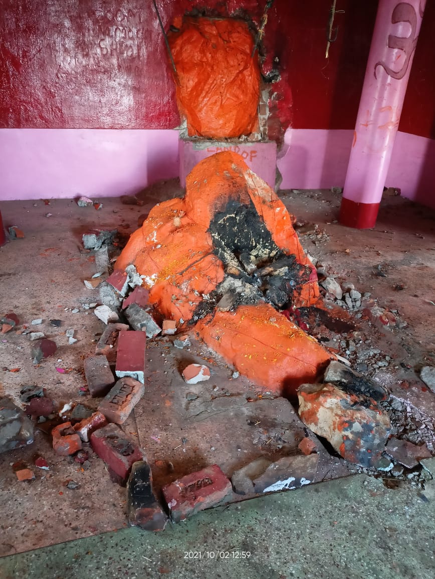 WMartyrs's tweet photo. Reportedly Bharagshikha Mata Mandir has been att@cked by the Jih@dis in Mattan, Anantnag today ..#Kashmir #Kashmiri #Hindus @LostTemple7 @BharatTemples_ @ReclaimTemples @TheIndianTemple @TheSaveTemples https://t.co/vcjmTHg4NB