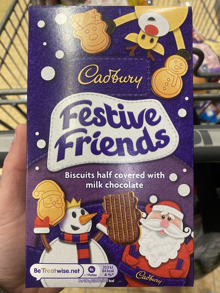 SeoirseBulfin's tweet photo. I could have sworn it was October 2nd when I left the house to do the shopping πππ #Christmas2021 #ABitEarly https://t.co/brIsk8mWxp