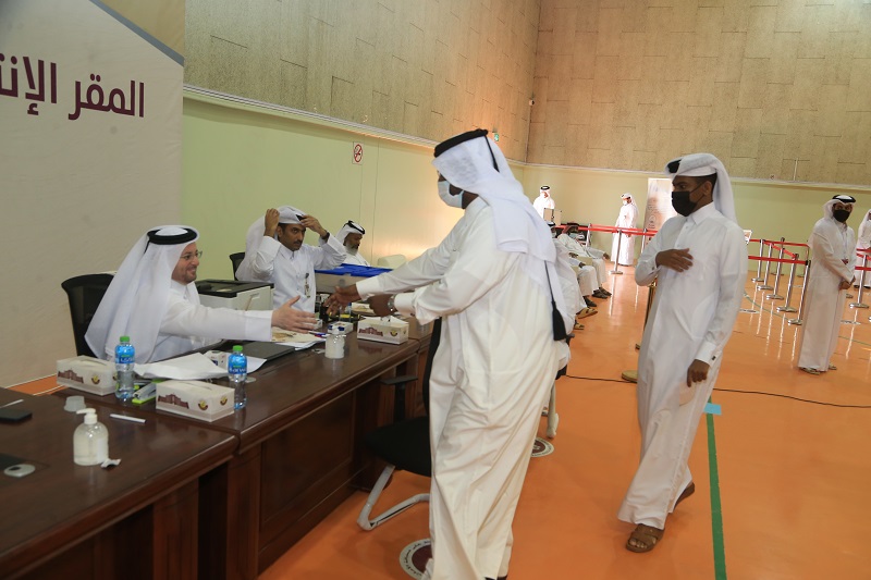 PeninsulaQatar's tweet photo. Shura Council Election Candidates have a dedicate area where they can sit and observe the election process.
#Qatar #ShuraCouncil #ShuraElections https://t.co/q5m1ZD4X3S