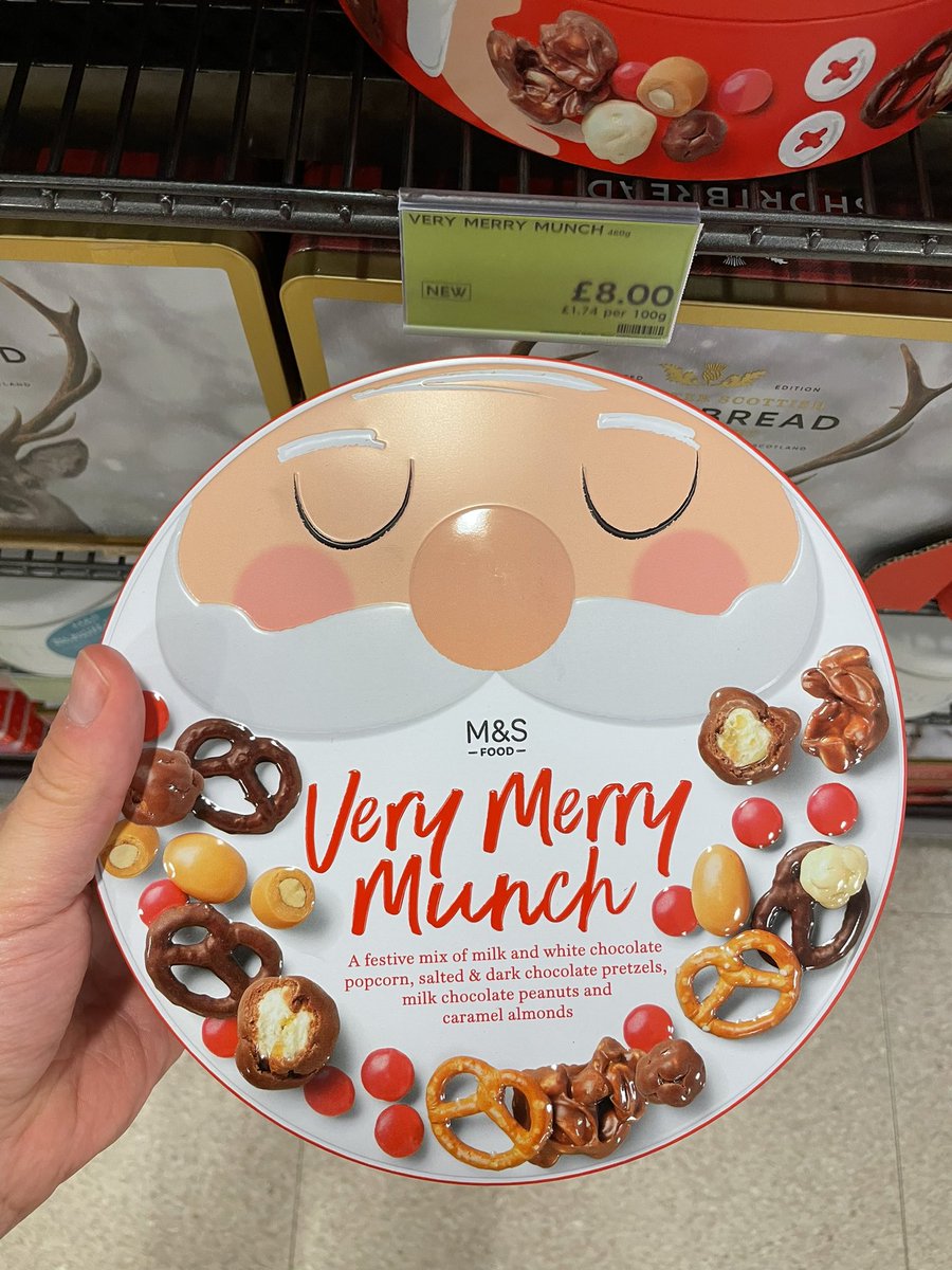 All_Things_New_'s tweet photo. Festive Finds! 🎅🏼 At M&S @marksandspencer #mands #mns #mandsfood #flapjacks #biscuits #christmascake #cakekit #baking #christmas #festive #wellthisisnew https://t.co/JoMZaZ9s0x