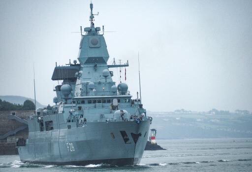 Die Heimat ruft 🇩🇪
Wir sind wieder in #Wilhelmshaven angekommen. Eine spannende und anstrengende Zeit geht zu Ende. Die Vorbereitungen für die nächste #Seefahrt laufen. Jedoch hat sich die Besatzung das Wochenende verdient.