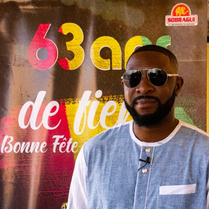 Sobragui's tweet photo. 63 ANS DE FIERTE DE LA GUINEE : MESSAGE DE OUDI 1ER https://t.co/0HDZ3A5bQA via @YouTube https://t.co/GFgpZextvi