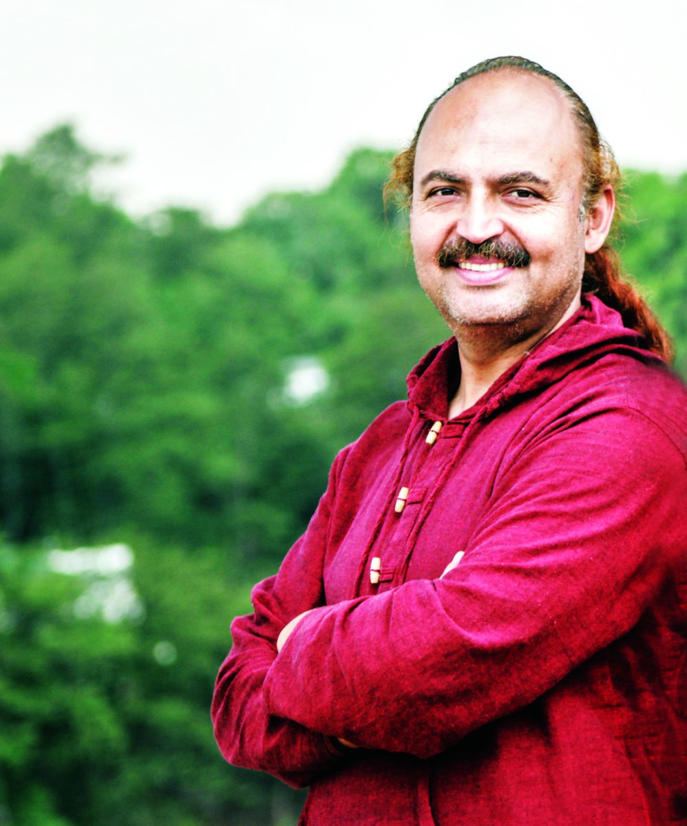 ठीकै छ मोहनकुमार
चलेकै छ जिन्दगी
बलेकै छ चुह्लोमा आगो !!