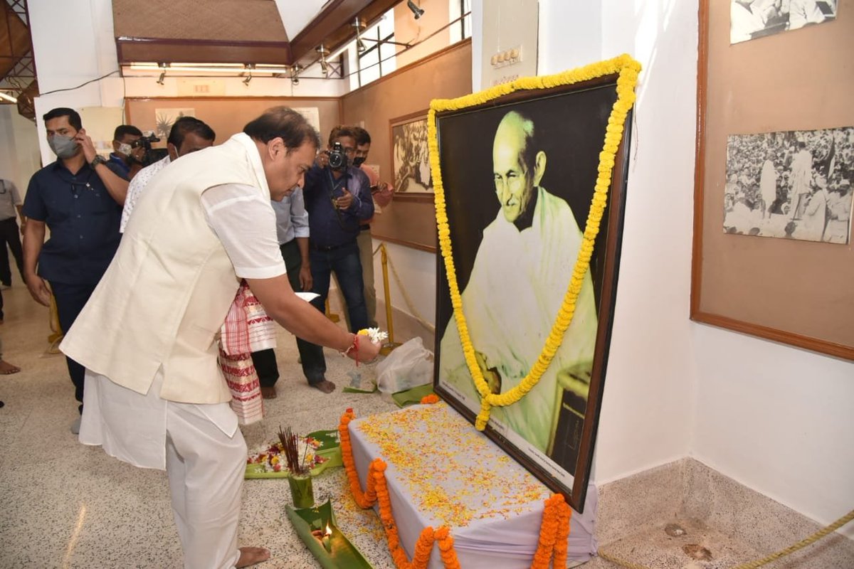 himantabiswa's tweet photo. Paid our homage to Bapu on #GandhiJayanti along with esteemed colleagues.

As our tribute to #FatherOfNation GoA shall renovate and refurbish historic Gandhi Mandap located atop Sarania Hills to incorporate auditorium and museum encompassing the indelible memories of Gandhiji. https://t.co/xyffw6ic23