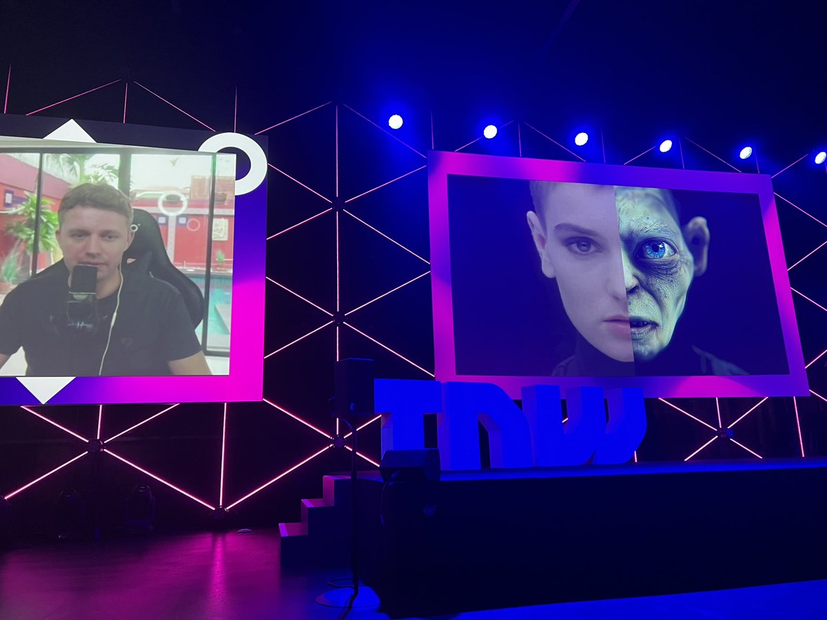 guidoz's tweet photo. @marcoderksen En ‘s ochtends vooral deep fake en personalities en mogelijkheden in (global) advertising. Maar ook digitale erfenissen, therapie mogelijkheden, en hologrammen. #TNWConference https://t.co/NuH4oX5nUx