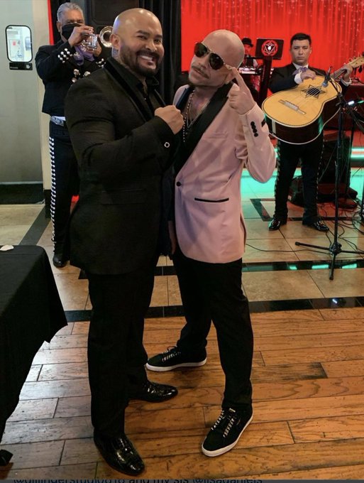 Onset&hellip; we playing wedding crashers @FlyntDominick @dillingerxxx https://t.co/84SGIWuUS1<a class="tags" href="/tag/flyntdominick">@flyntdominick</a><a href="/tag/dillingergang818"class="tags"><span>#dillingergang818</span></a>