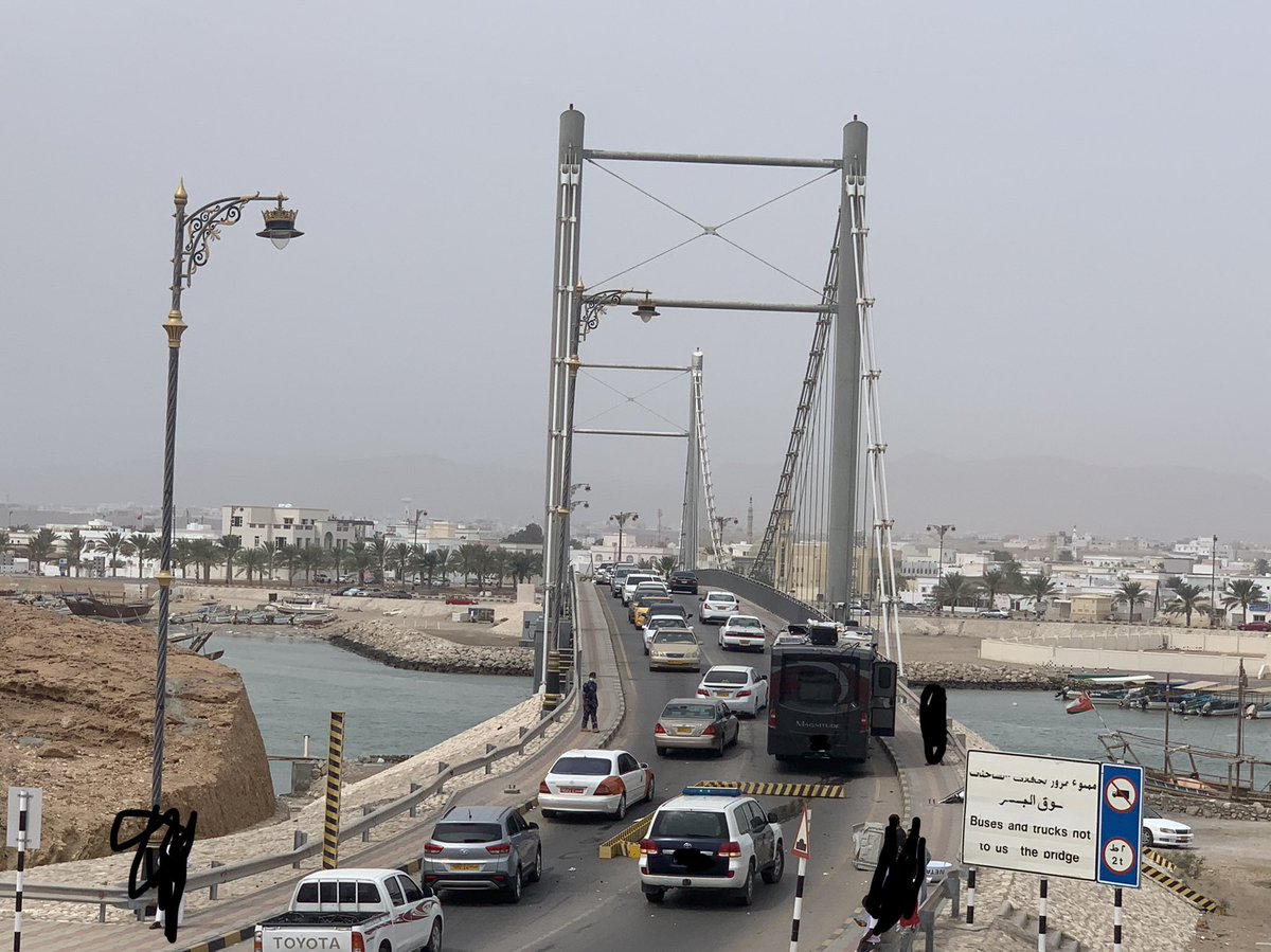 شكراً <a href="/RoyalOmanPolice/">شرطة عُمان السلطانية</a>  على سرعة الاستجابة وتسهيل حركة المرور على جسر خور البطح ( جسر العيجة)
<a href="/SurCityOman/">OmanSurNN</a> @alsharqyasouth <a href="/sur_media1/">🔸علوم صور العفية🔸</a> @ss_governor