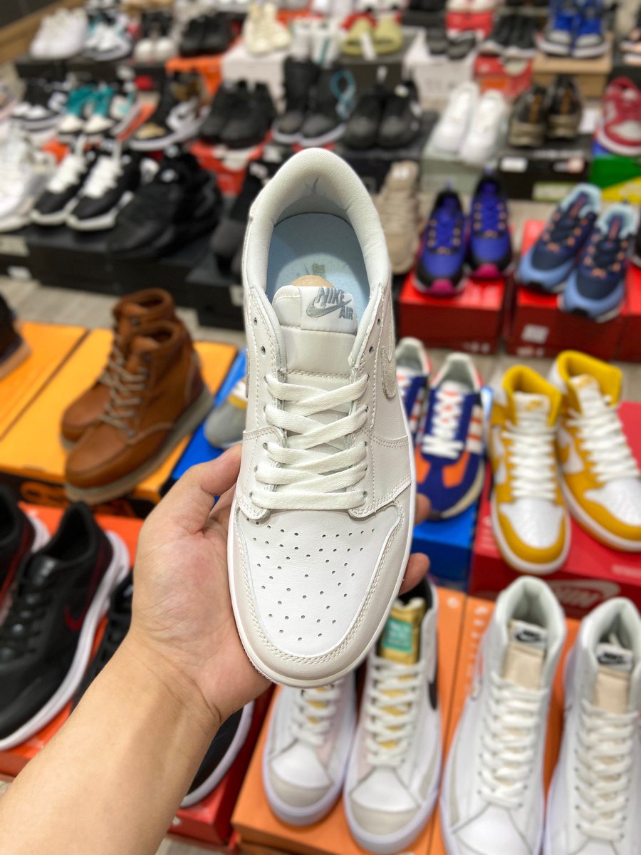 DIDI_STUDIO1's tweet photo. Air Jordan 1 Low OG “Neutral Grey”
尺码：36 36.5 37.5 38 38.5 39 40 40.5 41 42 42.5 43 44 45 46 
货号：CZ0858-100 #25192058393004

＃Jordan
#jordan1 #Nike #NIKESB #Sneakers 
#shoes #Nikeairforce1 #airnike #streetfashion #shoes https://t.co/fxhwVC2xKJ