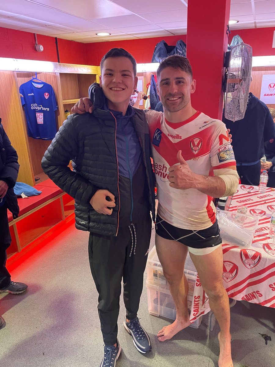 Tony Bellew tweet media