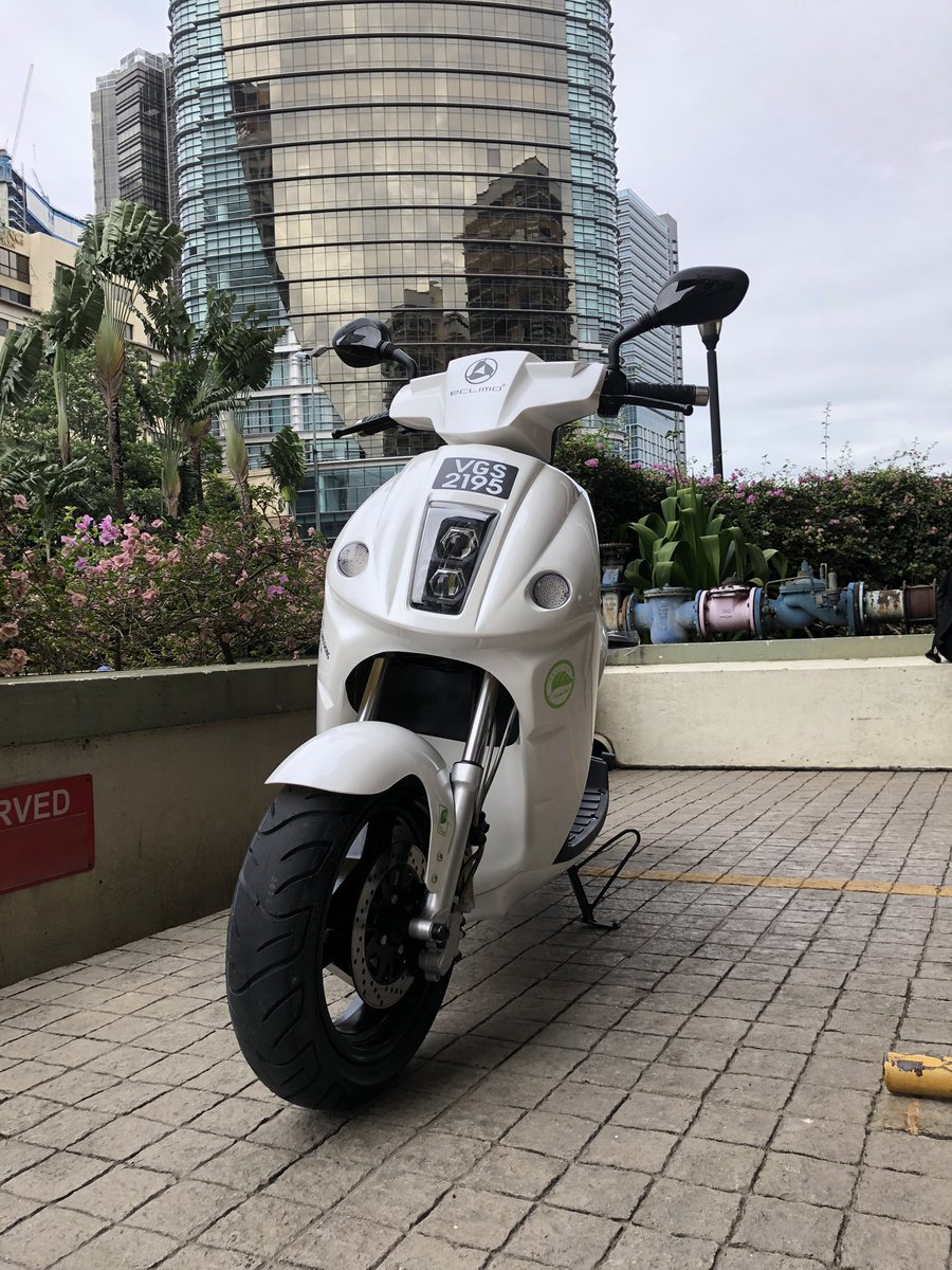 davidchuah's tweet photo. @khalidkarim ECLIMO ES11

I really enjoying riding this. Battery is gen3. Lightest among all generations.

Wanna do a test ride? Hope to get a photo op with you! 😁 https://t.co/po6WppJei2