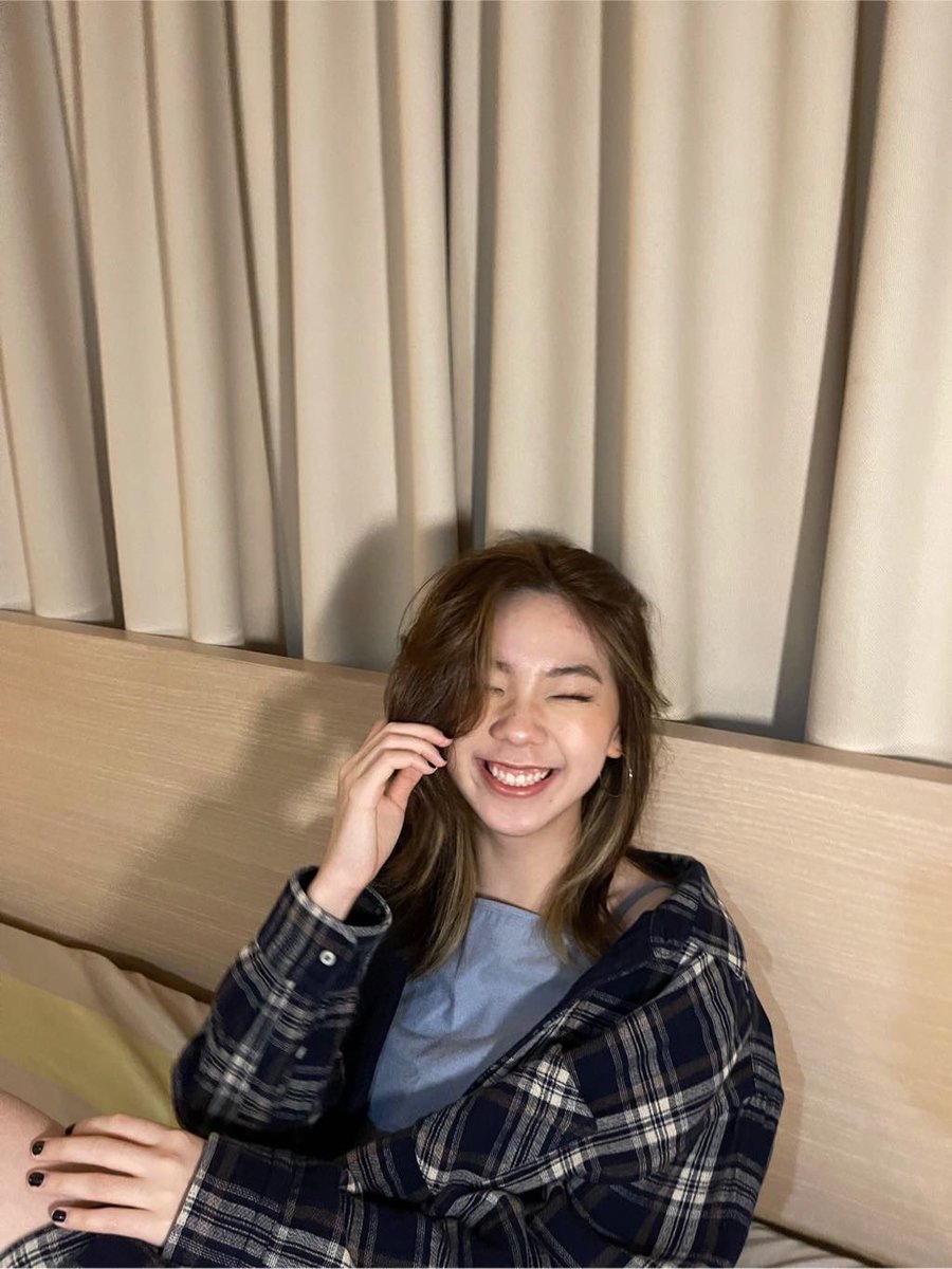 ขอให้พรีเซนต์ผ่านไปได้ด้วยดีนะคะ จู้ๆค้าบคนเก่งของมัมหมี ขอพลังจงสถิตอยู่ที่ตัวเจ้า 😘✌🏻

#PunBNK48