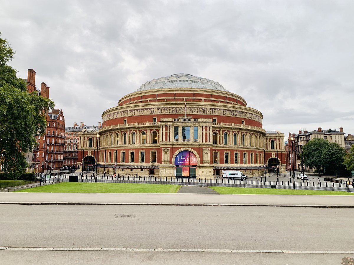 kapitol_promo's tweet photo. Good morning from the fabulous Royal Albert Hall!!
Draw: 08:00; Audience doors: 09:15; Contest start: 10:00.

We hope the audience and performers alike have a thoroughly enjoyable day!

It’s great to be back! 

#finals2021 https://t.co/idUXaXLFPG