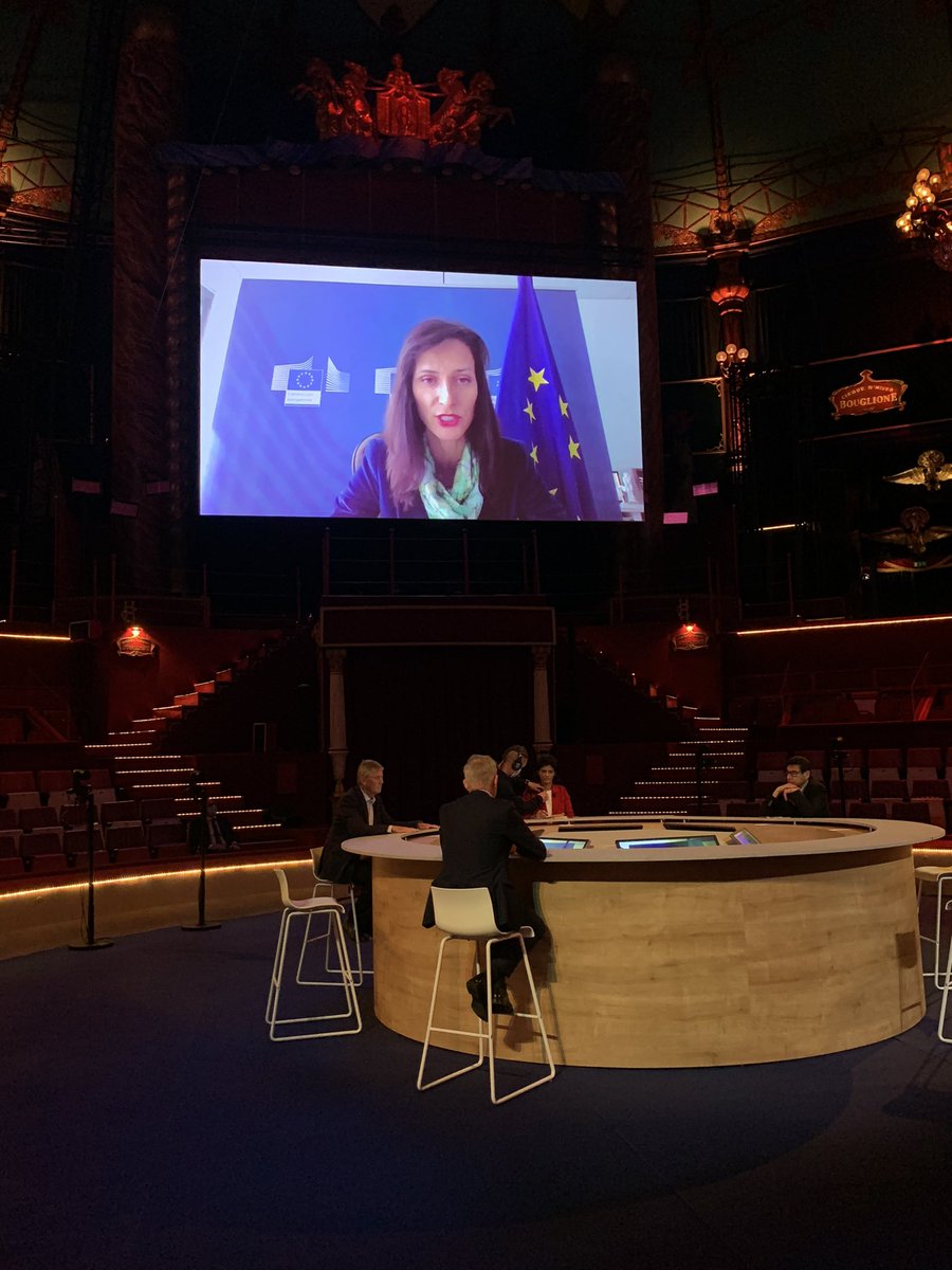 Jean-Philippe ALOSI (@alosijpa) on Twitter photo #CHAM2021 c’est reparti. On commences avec <a href="/GabrielMariya/">Mariya Gabriel</a> Pour elle, après objectif Lune, c’est objectif Terre ! L’Europe a un grand rôle à jouer dans le one health. Vers une Europe de la santé ? <a href="/canalcham/">Convention on Health Analysis and Management |CHAM</a> <a href="/EU_Commission/">European Commission</a> #CHAM2021 c’est reparti. On commences avec <a href="/GabrielMariya/">Mariya Gabriel</a> Pour elle, après objectif Lune, c’est objectif Terre ! L’Europe a un grand rôle à jouer dans le one health. Vers une Europe de la santé ? <a href="/canalcham/">Convention on Health Analysis and Management |CHAM</a> <a href="/EU_Commission/">European Commission</a>