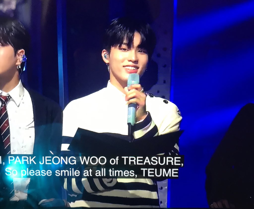 “I, Park Jeongwoo of Treasure, swear to bring smiles and laughter so please smile at all times, TEUME”

🥺🥺🥺