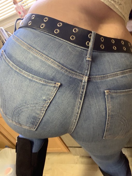 Goodnight everyone I hope you had an amazing day😋 #nsfw #onlyfans #adultcontent #Goodnighteveryone #goddessesoftwitter<a href="/tag/nsfw"class="tags"><span>#nsfw</span></a><a href="/tag/goodnighteveryone"class="tags"><span>#goodnighteveryone</span></a><a href="/tag/adultcontent"class="tags"><span>#adultcontent</span></a><a href="/tag/onlyfans"class="tags"><span>#onlyfans</span></a>