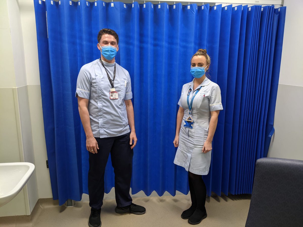 himynameisjaneg's tweet image. A huge thank you to Sophie &amp;amp; Jack, two of our @EmergencyDepar2 nursing staff who are off to support @NorthMcrGH_NHS ED for a month. #OneTeamMFT @mftchiefnurse @cherylcasey22 @karenklmmoore @mrs_flatley