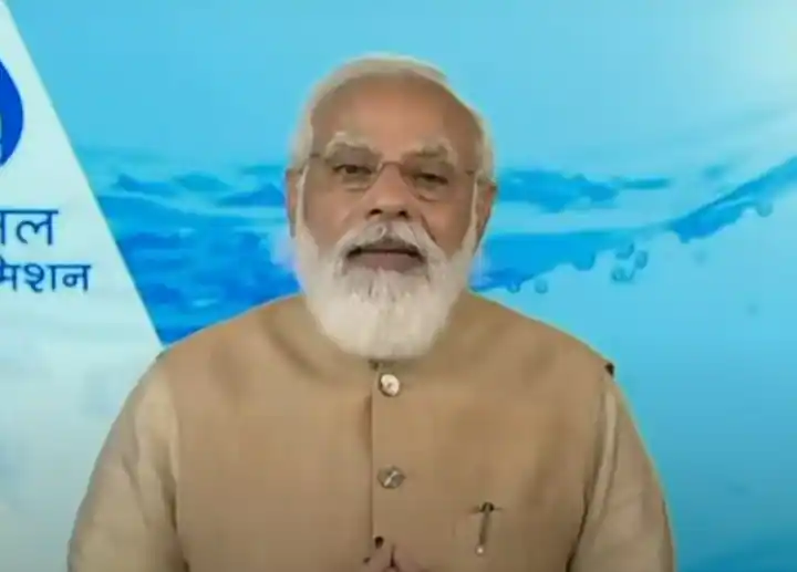 News1IndiaTweet's tweet photo. #Delhi - प्रधानमंत्री नरेंद्र मोदी ने वीडियो कॉन्फ्रेंसिंग के माध्यम से 'जल जीवन मिशन के 2 वर्ष' ई-पुस्तिका का विमोचन किया
@PMOIndia @narendramodi #ebooklet #videoconferencing #News1Indiatweet https://t.co/LBDQnEJs9k