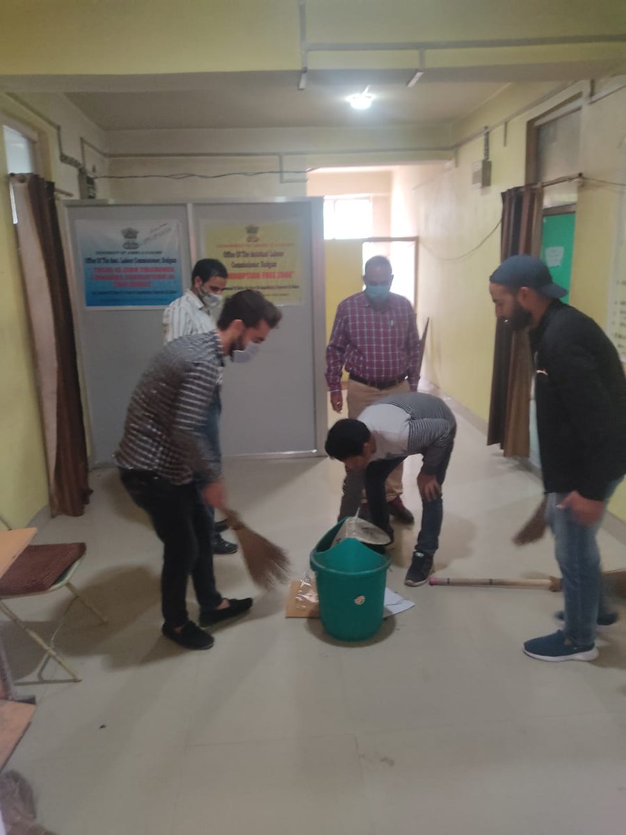 #Clean_india #healthy_india.

#Office_of_the_Assistant_Labour_Commissioner Budgam today on the eve of Gandhi Jayanti initiated the cleanliness drive in and around their office premises.<a href="/DC_Budgam/">Deputy Commissioner Budgam</a> @department_k