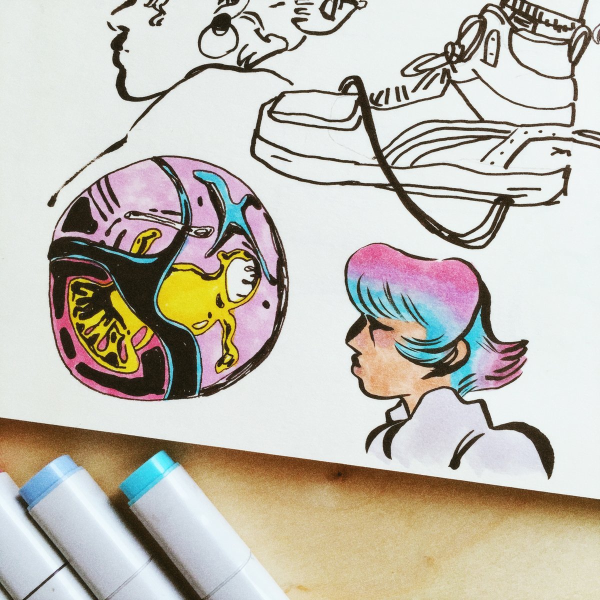 celsteen's tweet image. #visiblenonbinary Heyoo, I am Célestin (they/them), a non binary artist still studying. I love space, thick lines and dark shadows.